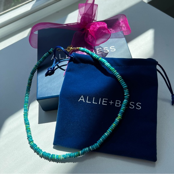 NWOT Allie + Bess Isla Necklace ✨ Turquoise Beaded Necklace with Gold Accents - Picture 2 of 9